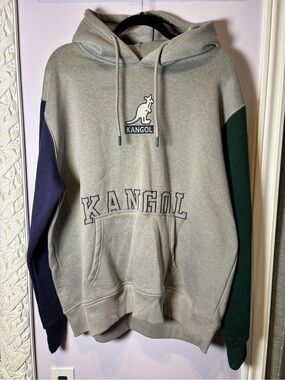 Kangol Men’s Y2K Light Gray Hoodie with Navy and Forest Green Sleeves Size XXL